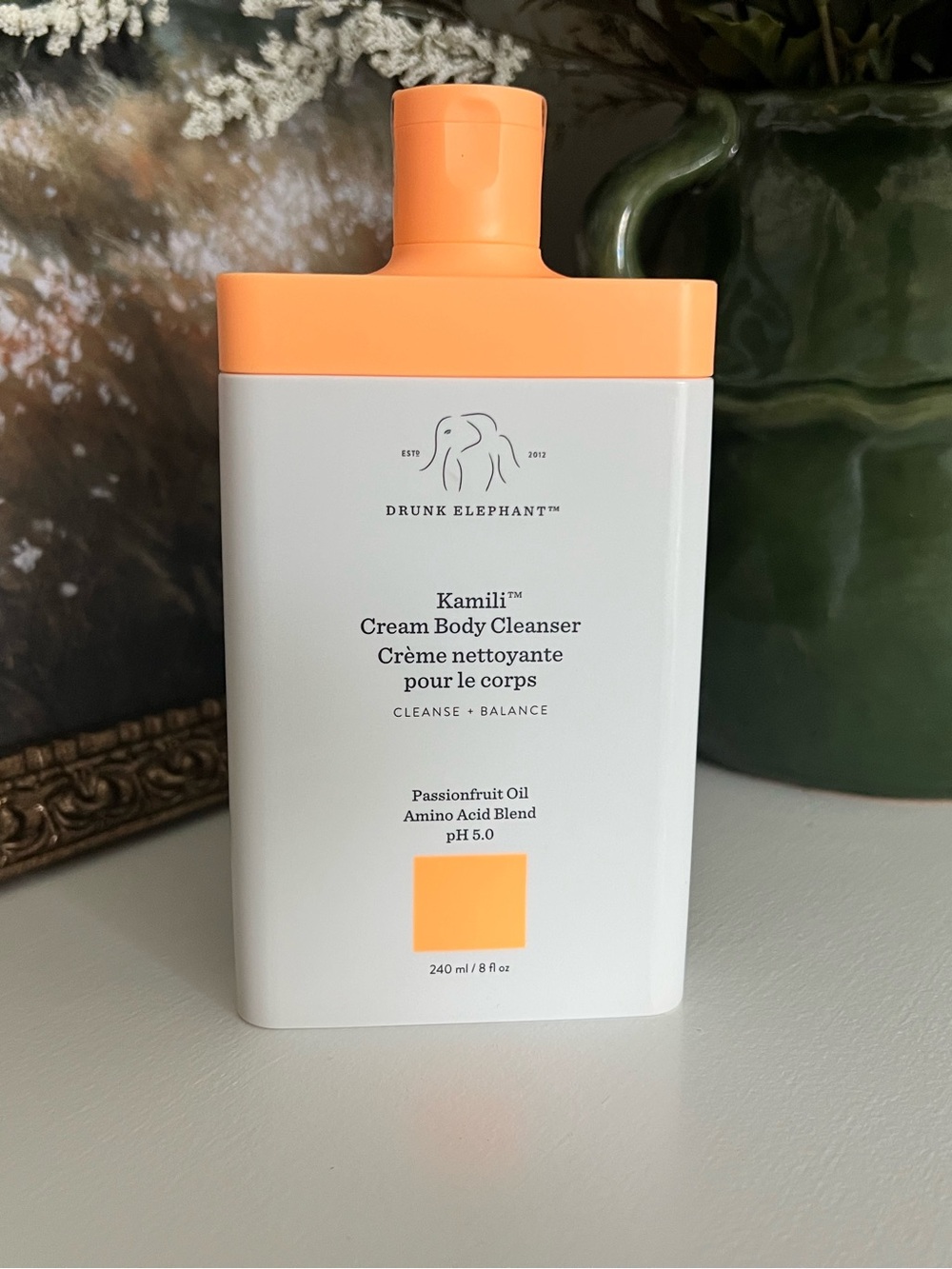 Drunk Elephant KAMILI Cream Body Cleanser
Passionfruit Oil Amino Acid Blend